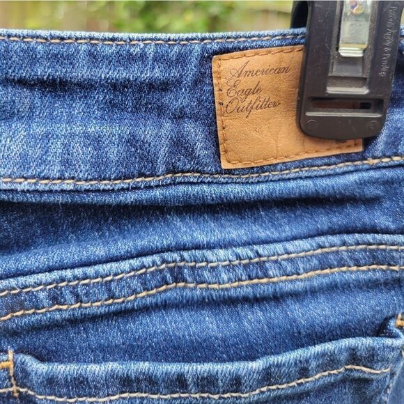 American Eagle Jean Shorts - Picture 9 of 9